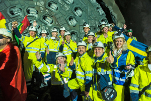  Der erfolgreiche Doppeldurchbruch ist eine Premiere in dem bislang von konventionellem Tunnelbau dominierten Norwegen. 