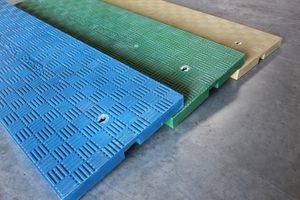  Schachtabdeckungen aus Faserverbundwerkstoff von KHK können in allen RAL-Farben hergestellt werden. 